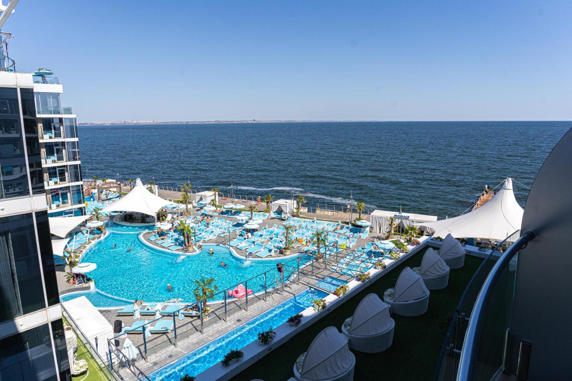Nemo & Hotel 5*
